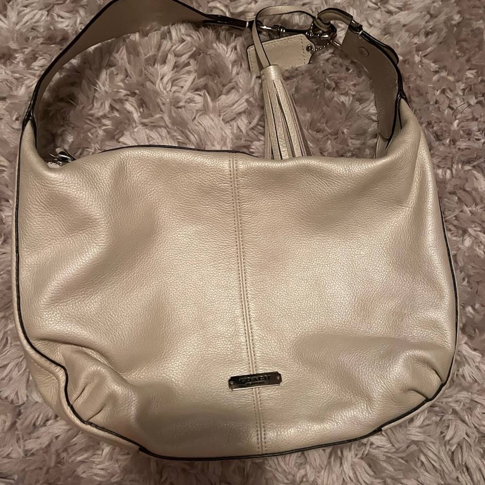 Coach Purse like brand new very immaculately clean